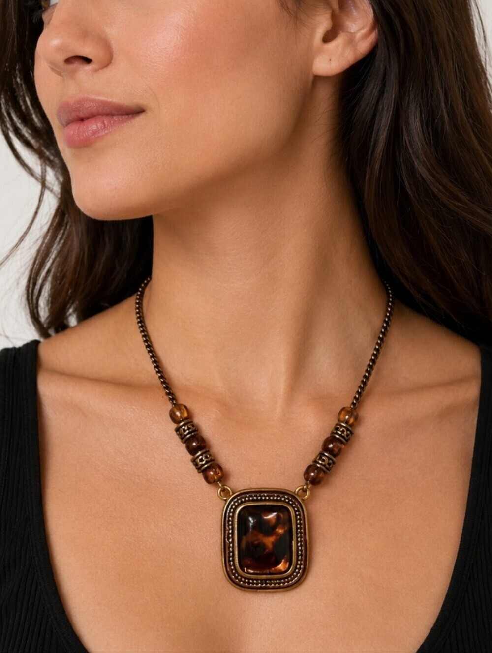 Vintage 90s Tortoise Pendant Beaded Castlecore Chain Necklace